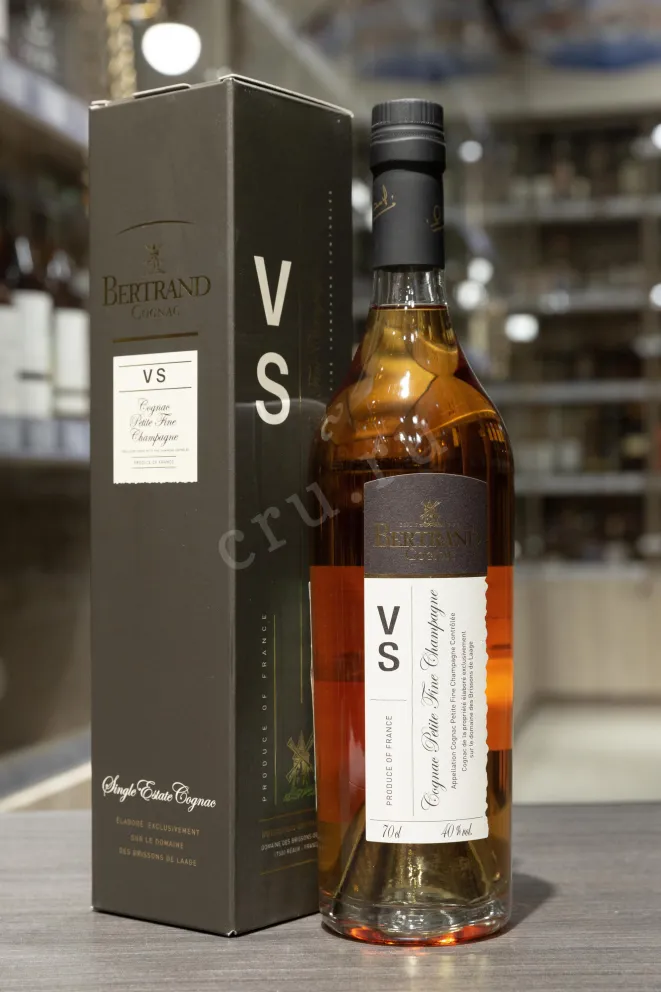 В магазине Крю Профи Bertrand VS gift box 0.7 л