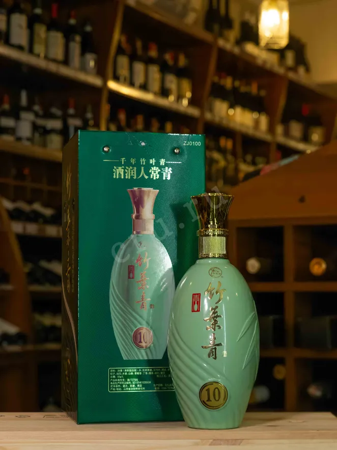 В магазине Крю Профи Fenjiu Чуецин Цзю Цинцы 10 in gift box 0.5 л