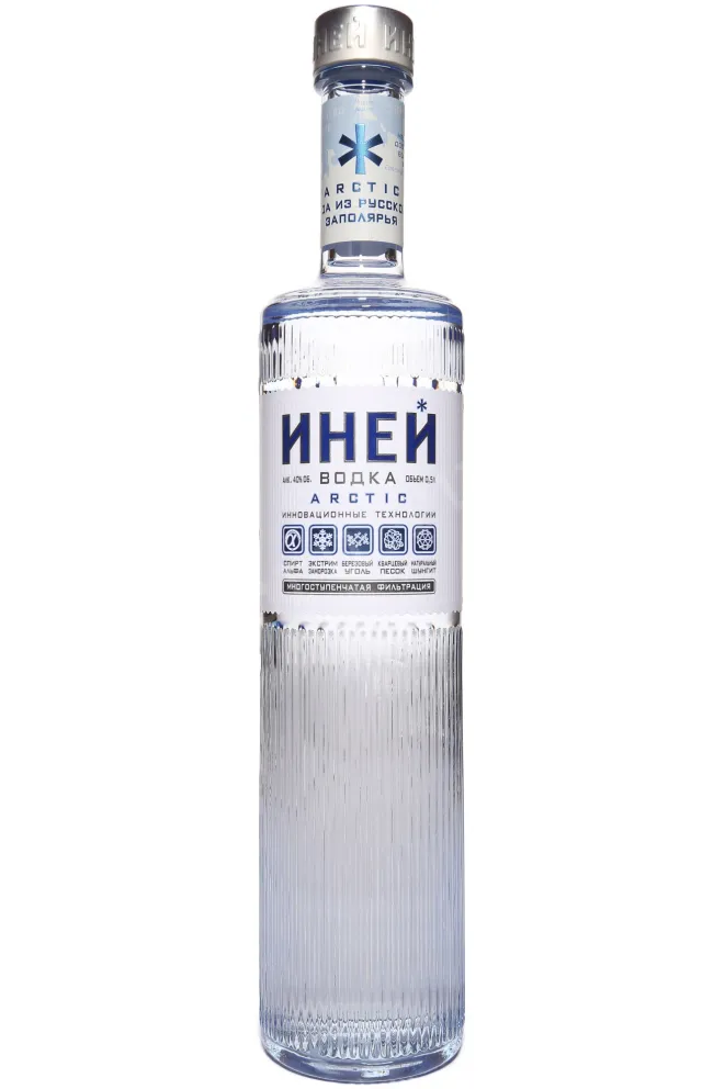 Водка Иней Сверкающий Арктика  0.5 л
