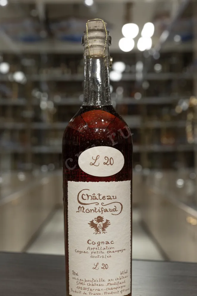 В магазине Крю Профи Chateau de Montifaud 20 Years Old 0.7 л