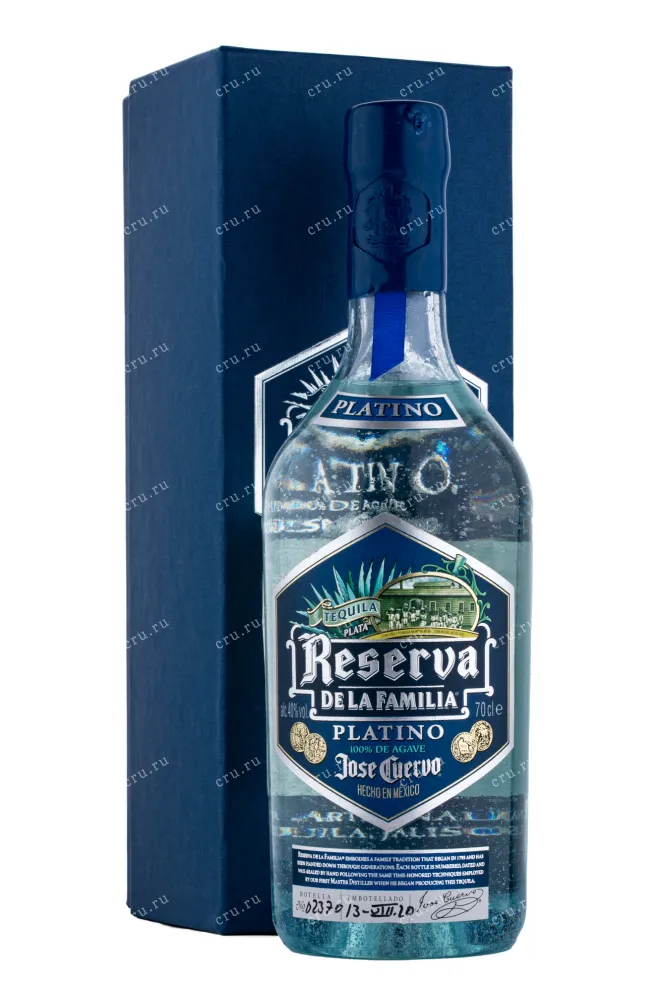 Текила Jose Cuervo Reserva De La Familia  0.75 л