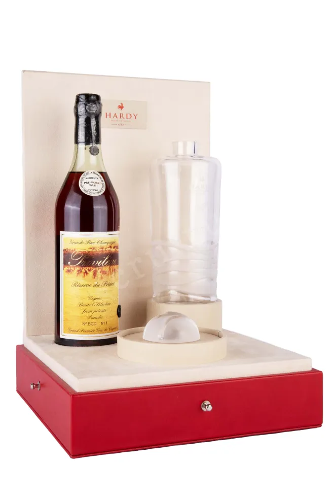 В подарочной коробке Hardy Privilege Grande Fine Champagne crystal decanter Lalique in gift box 1906 0.75 л