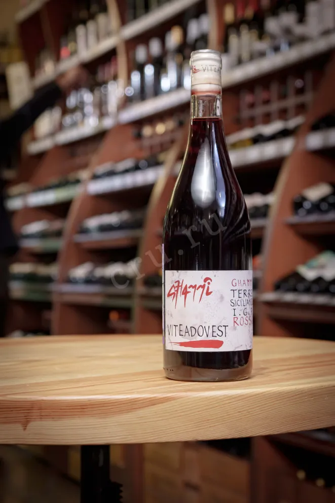 В магазине Крю Профи Viteadovest Chammi Terre Siciliane Rosso 2020 0.75 л