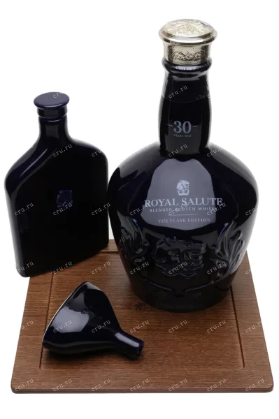 Виски Royal Salute 30 years The Flask Edition gift box  0.7 л