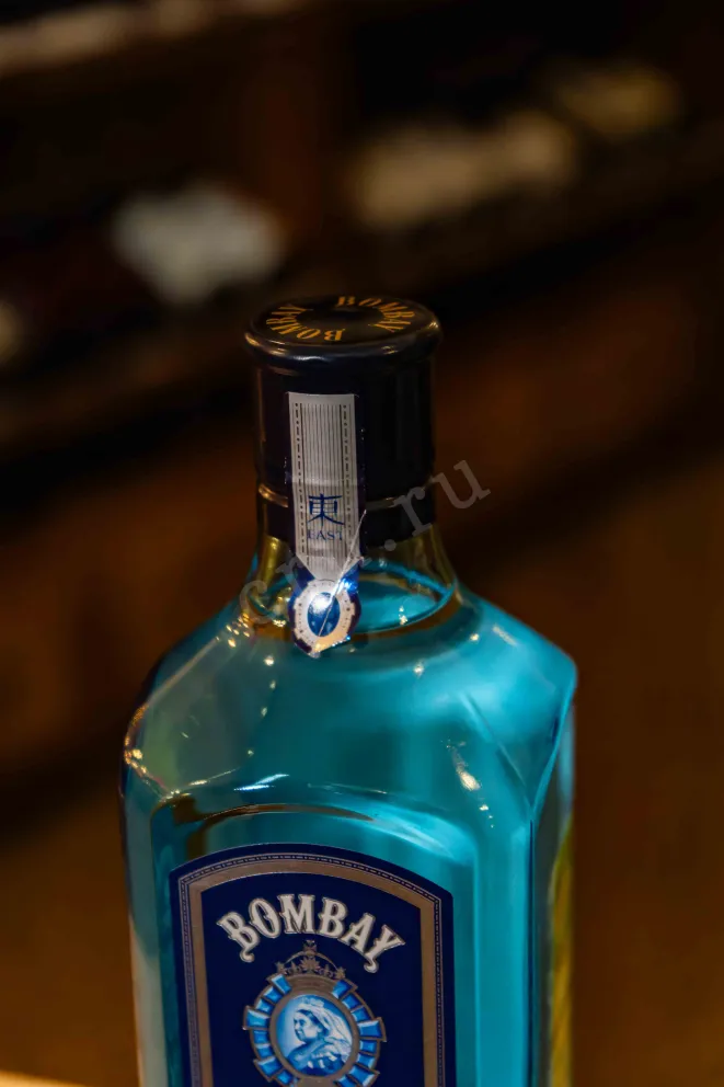 Пробка Bombay Sapphire East 0.7 л