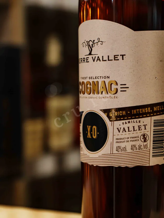 В магазине Крю Профи Pierre Vallet XO in tube 0.7 л