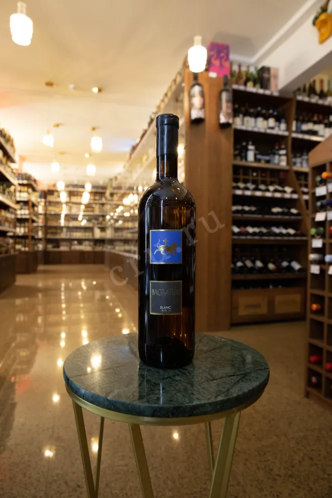 В магазине Крю Профи Bagratuni White dry 2019 0.75 л