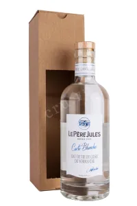 Кальвадос Carte Blanche Le Pere Jules gift box   0.7 л