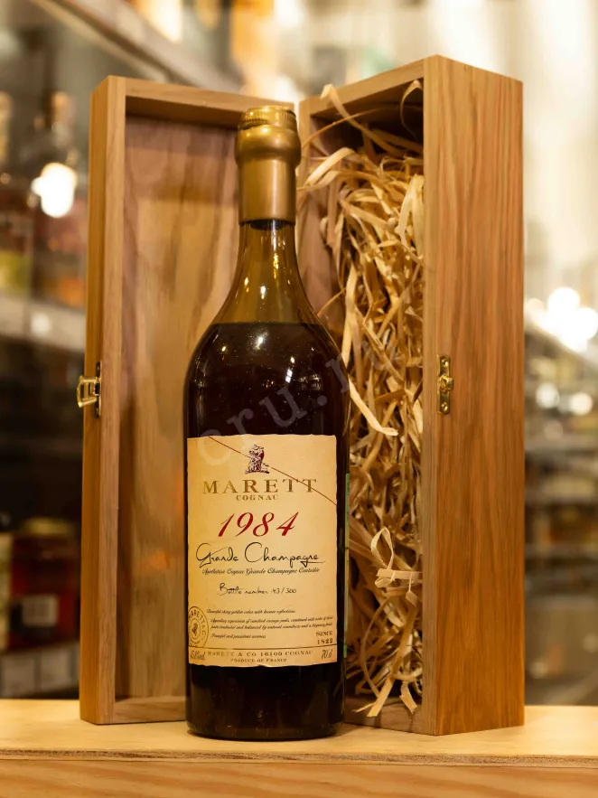 В магазине Крю Профи Marett Grande Champagne in wooden box 1984 0.7 л