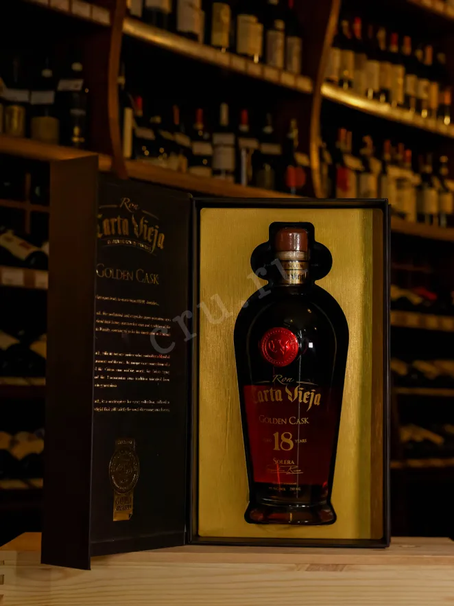 В магазине Крю Профи Carta Vieja Golden Cask Solera 18 years in gift box 0.75 л