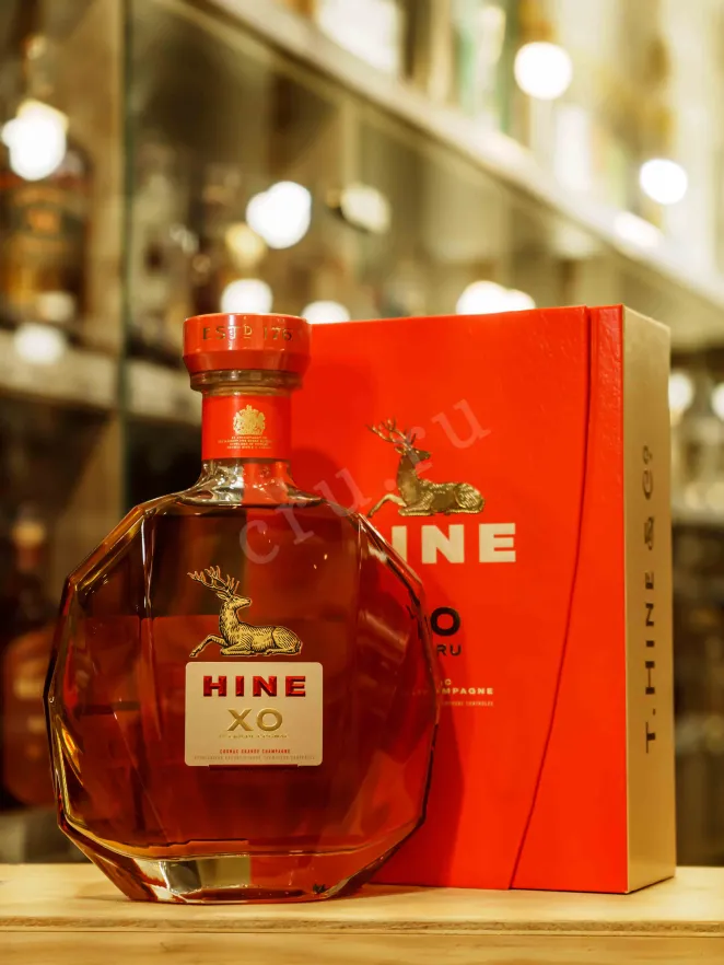 В магазине Крю Профи Hine XO Premier Cru De Cognac in gift box 0.7 л