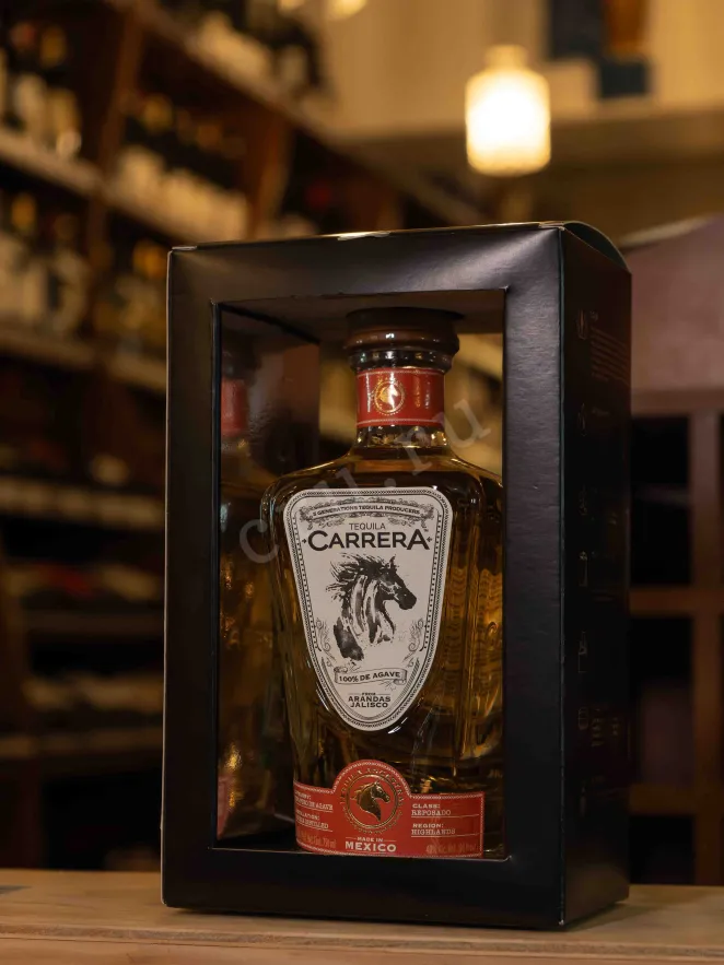 В магазине Крю Профи Carrera Reposado in gift box 0.75 л