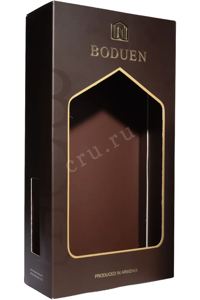 Подарочная коробка Boduen VSOP Prestige 7 Years Old in gift box with 2 glasses 2014 0.7 л