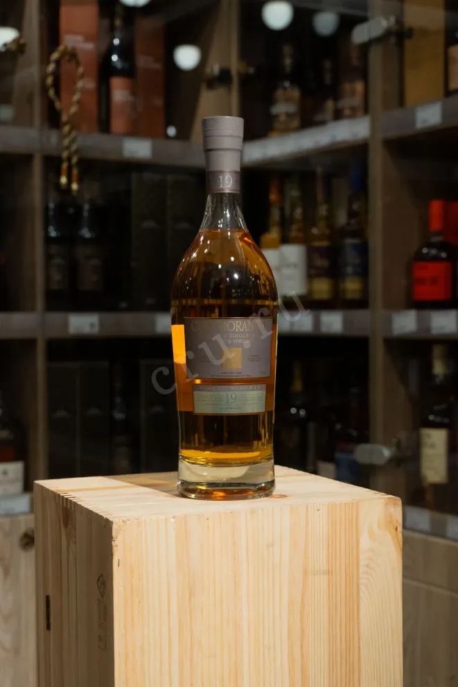 В магазине Крю Профи Glenmorangie 19 Years Old Finest Reserve in gift box 0.7 л