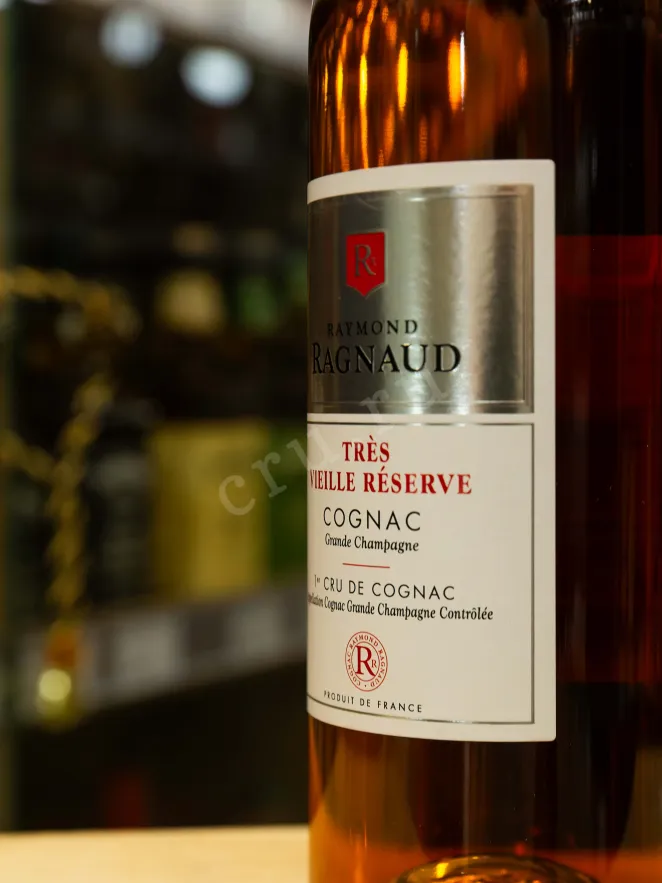 В магазине Крю Профи Raymond Ragnaud Tres Vielle Reserve Grand Champagne 1er Cru De Cognac in gift box 0.5 л