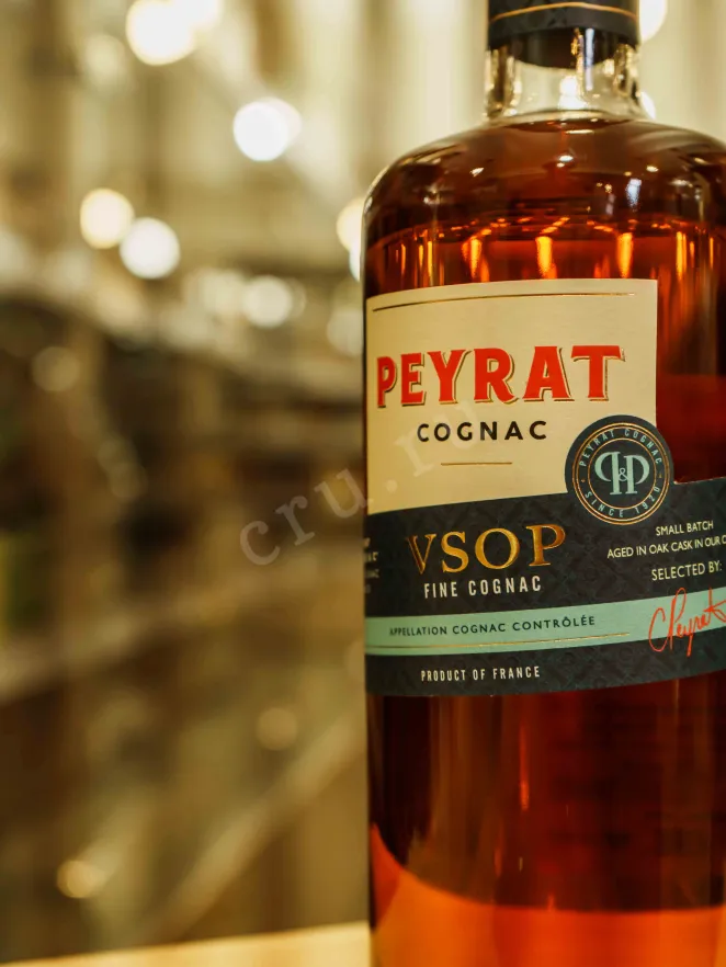 В магазине Крю Профи Peyrat VSOP 4 YO 0.7 л