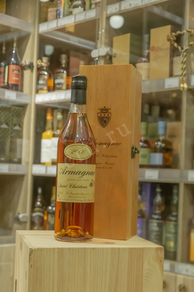 В магазине Крю Профи Saint-Christeau 2000 0.7 л