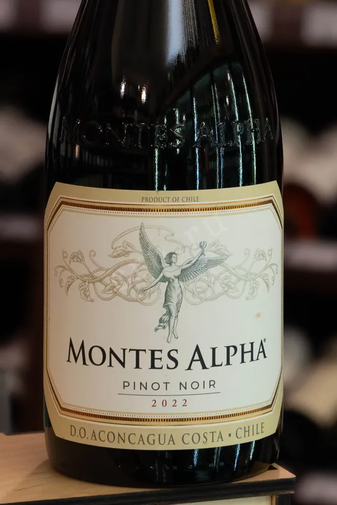 В магазине Крю Профи Montes Alpha Pinot Noir DO 2022 0.75 л