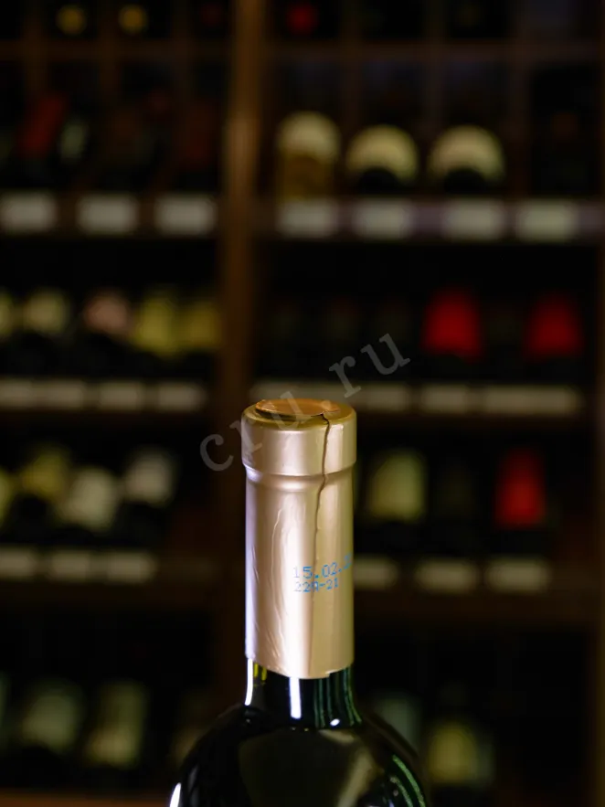 Пробка Usadba Perovskih Limited Edition Cabernet Sauvignon & Saperavi 2019 0.75 л