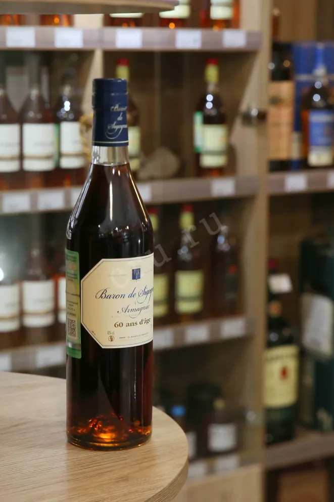 В магазине Крю Профи Baron de Sigognac 60 ans d'age 0.5 л