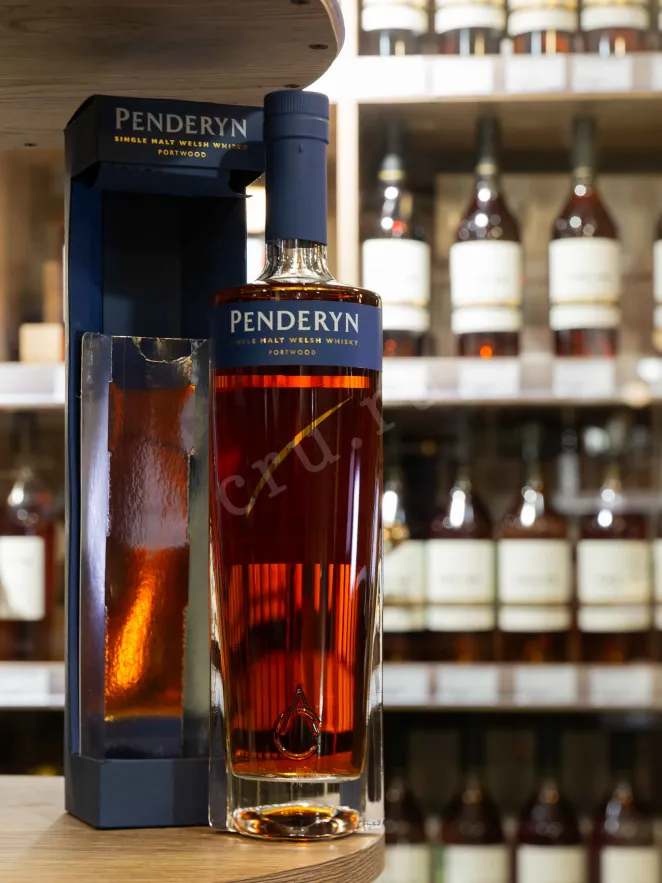 В магазине Крю Профи Penderyn Potrwood 0.7 л