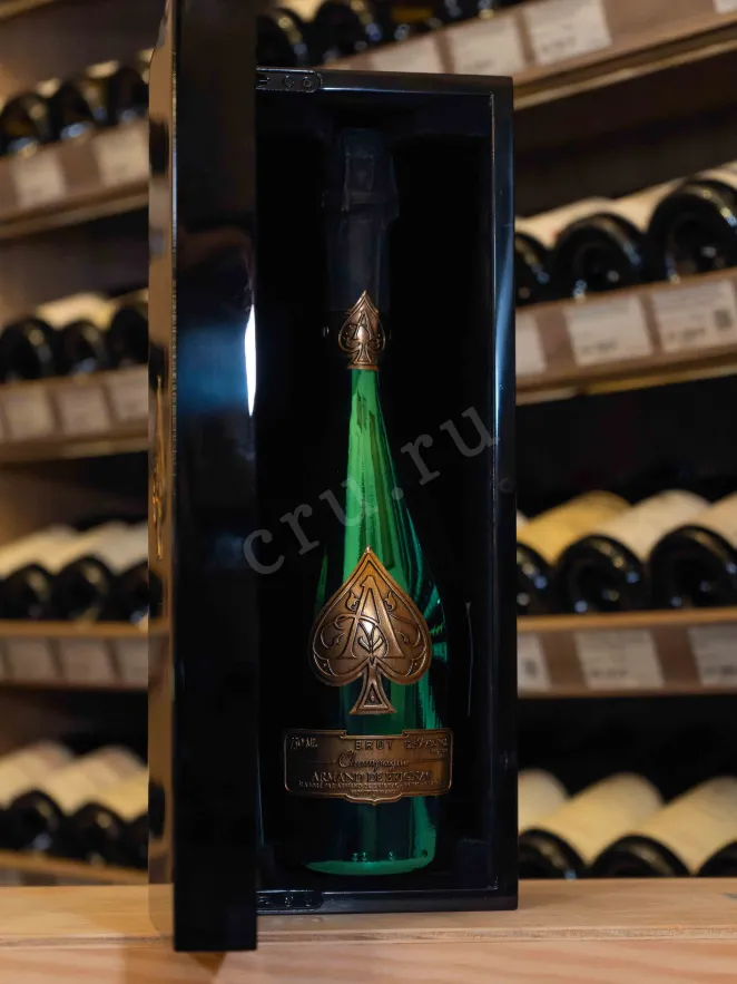 В магазине Крю Профи Armand de Brignac Gold Brut 2020 0.75 л