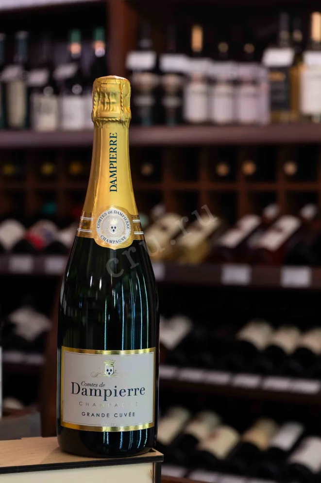 В магазине Крю Профи Comte Audoin de Dampierre Grande Cuvee with gift box 2016 0.75 л