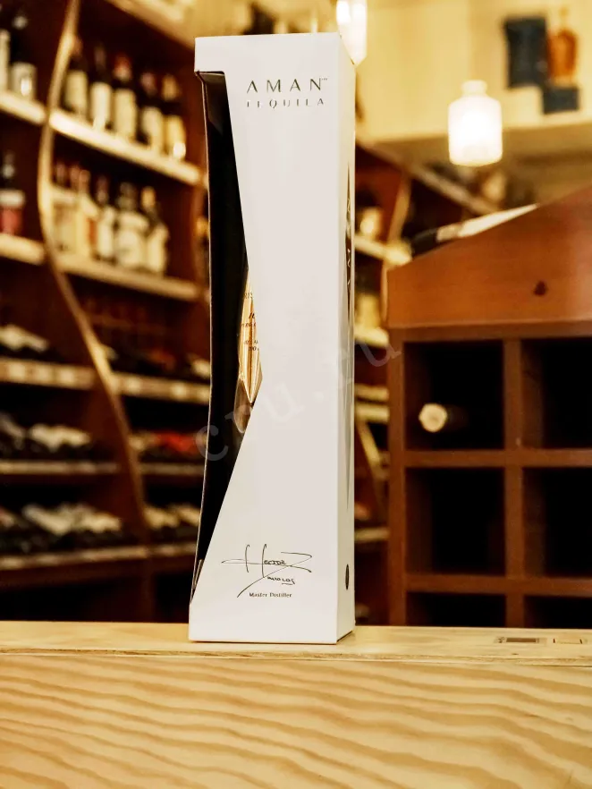 В магазине Крю Профи Aman Cristalino Anejo in gift box 0.7 л