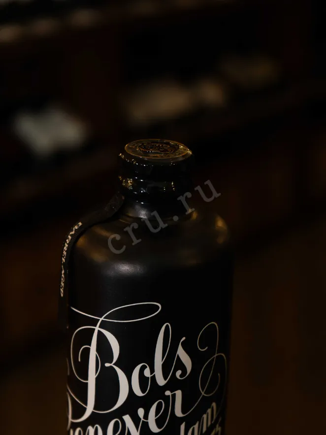 Пробка Bols Genever Barrel Aged 0.7 л
