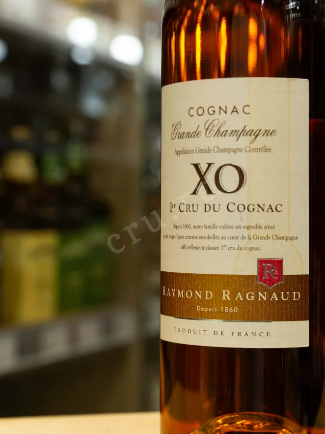 В магазине Крю Профи Raymond Ragnaud XO Grand Champagne 1er Cru De Cognac in gift box 0.5 л