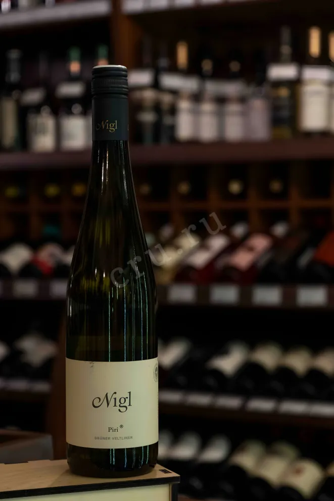 В магазине Крю Профи Nigl Piri Gruner Veltliner Kremstal 2023 0.75 л