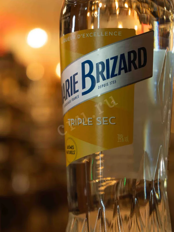 В магазине Крю Профи Marie Brizard Triple Sec 0.7 л