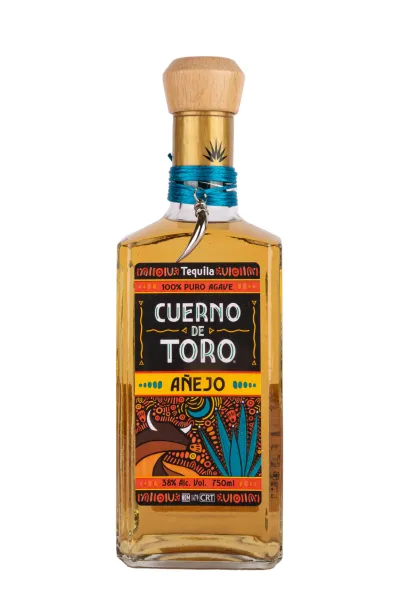 Текила Cuerno de Toro Anejo  0.75 л