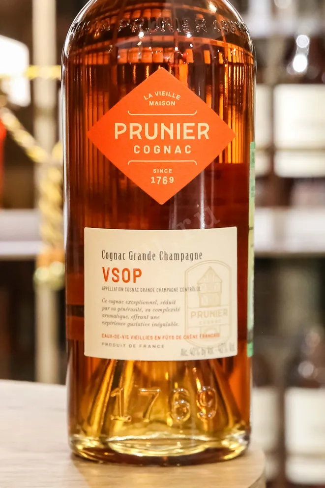 В магазине Крю Профи Prunier VSOP 4 Years Old 0.7 л