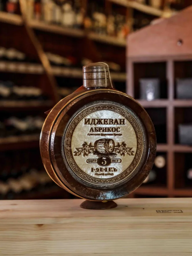 В магазине Крю Профи Ijevan Apricot 5 years in wooden barrel 0.7 л