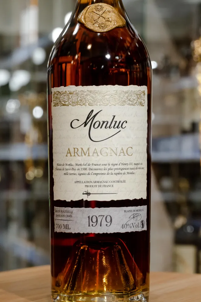 В магазине Крю Профи Monluc 1979 0.7 л