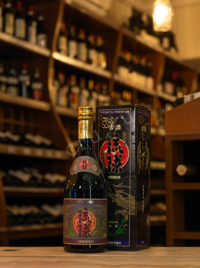 В магазине Крю Профи Shinzato Shuzo Ryukyu Premium Awamori 0.72  л