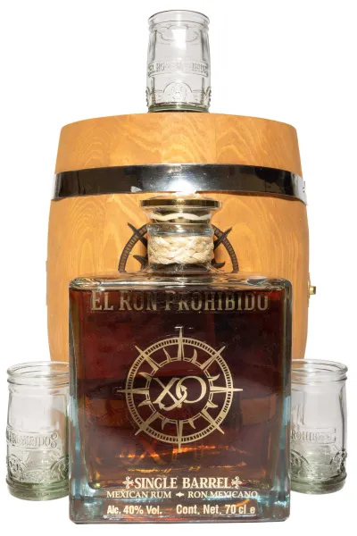 Ром El Ron Prohibido XO in wooden barrel with 3 glasses  0.7 л