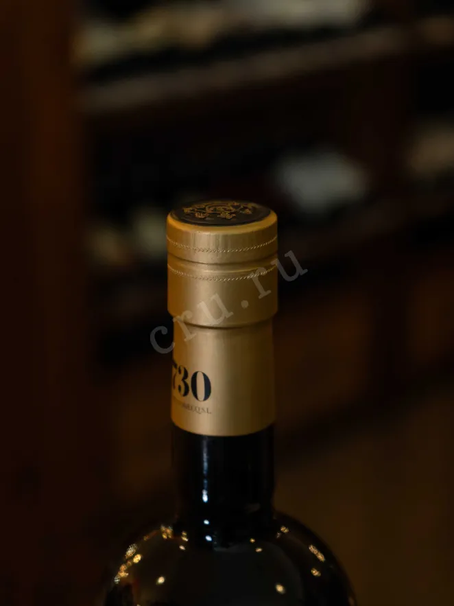 Пробка Alvaro Domecq 1730 Amontillado VORS in a wooden box 1994 0.75 л