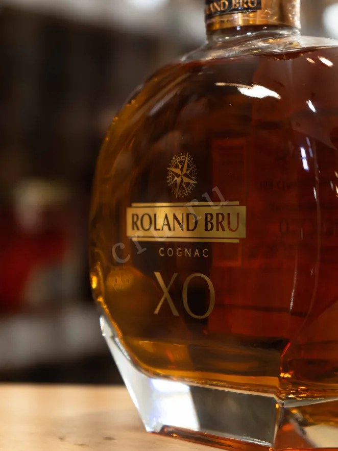 В магазине Крю Профи Roland Bru XO in gift box 0.7 л