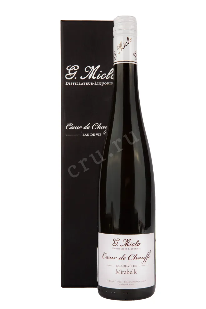 Бутылка ликера О-де-ви де Мирабель Кор де Шеф 0.7 л в подарочной коробке