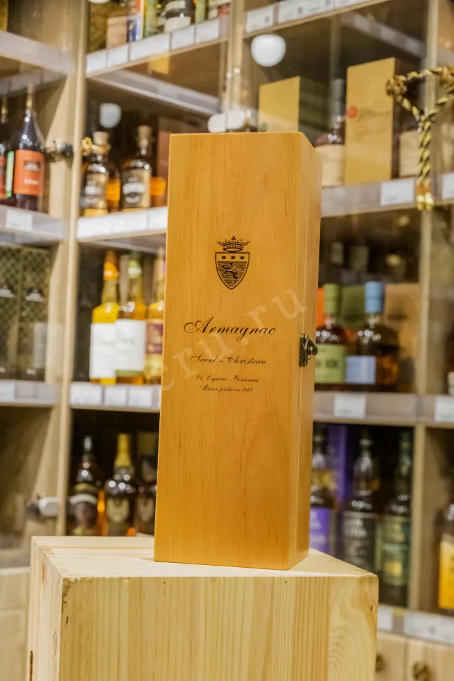 В магазине Крю Профи Saint-Christeau 2000 0.7 л