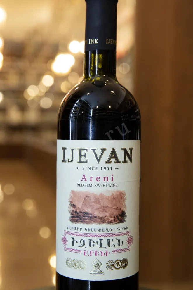В магазине Крю Профи Ijevan Areni red semi-sweet 2022 0.75 л