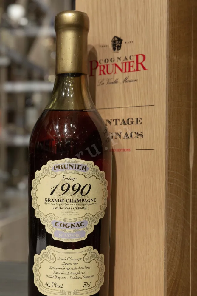 В магазине Крю Профи Prunier Vintage wooden box 1990 0.7 л