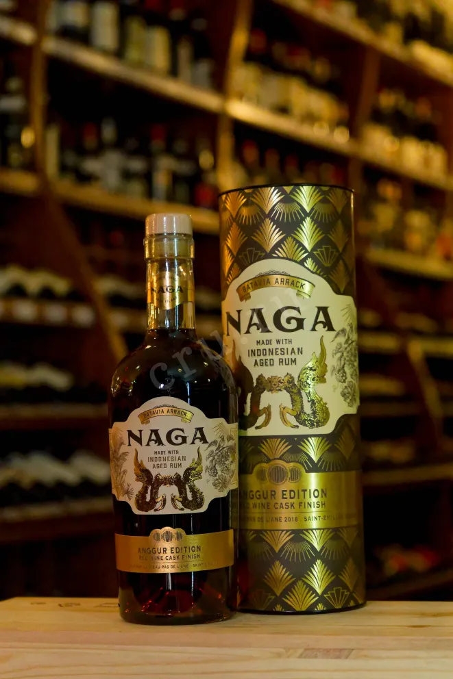 В магазине Крю Профи Naga Baravia Arrack Anggur Edition Red Wine Cask Finish in tube 0.7 л