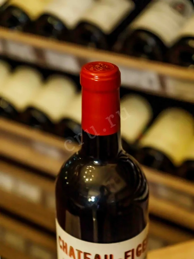 Пробка Chateau Figeac Saint-Emilion1-er Grand Cru Classe AOC 2021 0.75 л