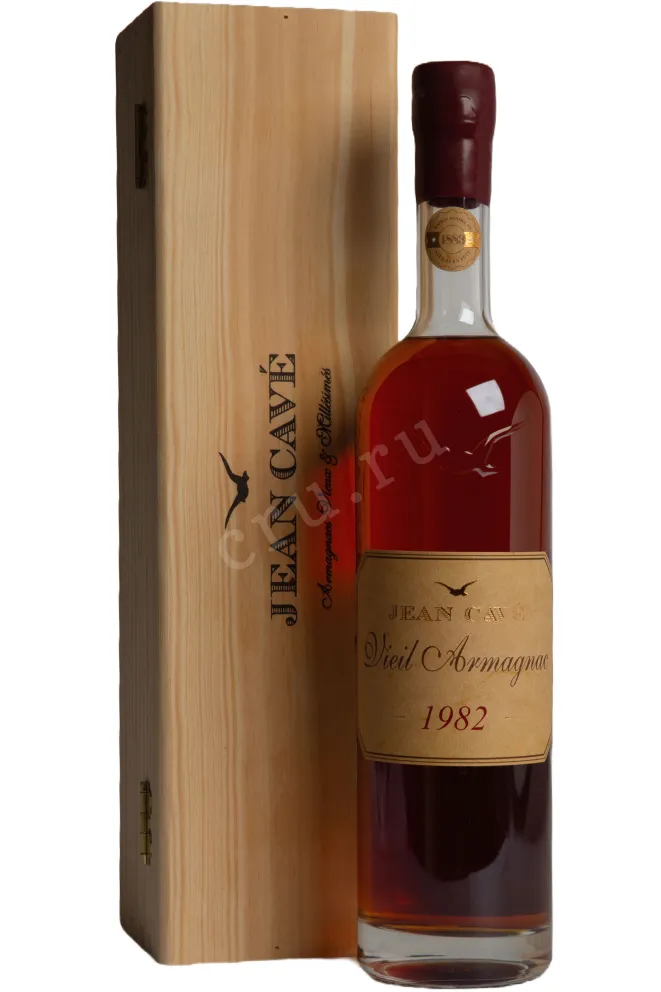 В деревянной коробке Jean Cave Vieil Armagnac 1982 wooden box 1982 0.7 л