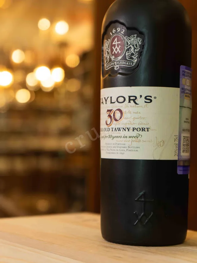В магазине Крю Профи Taylors 30 year old Tawny Port in gift box 1993 0.75 л