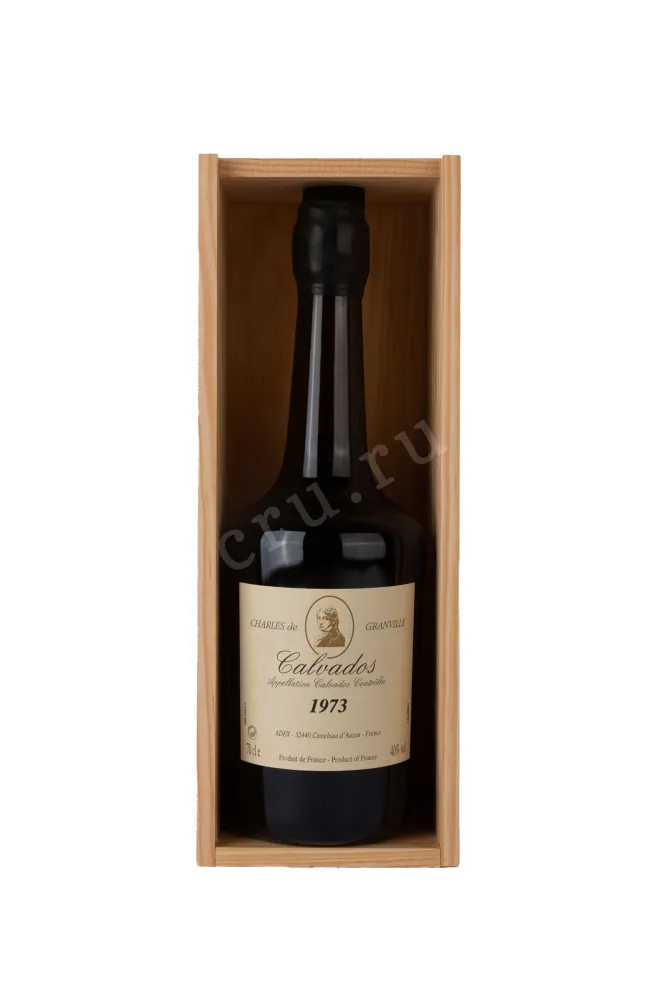 В деревянной коробке Charles de Granville 1973 0.7 л