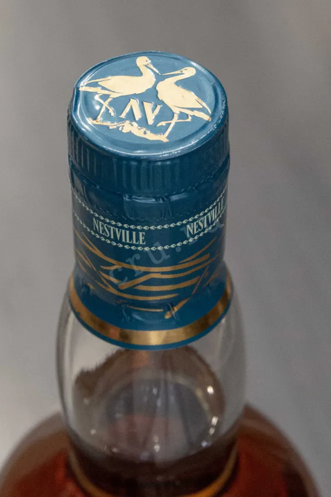 Пробка Nestville Single Malt in tube 0.7 л